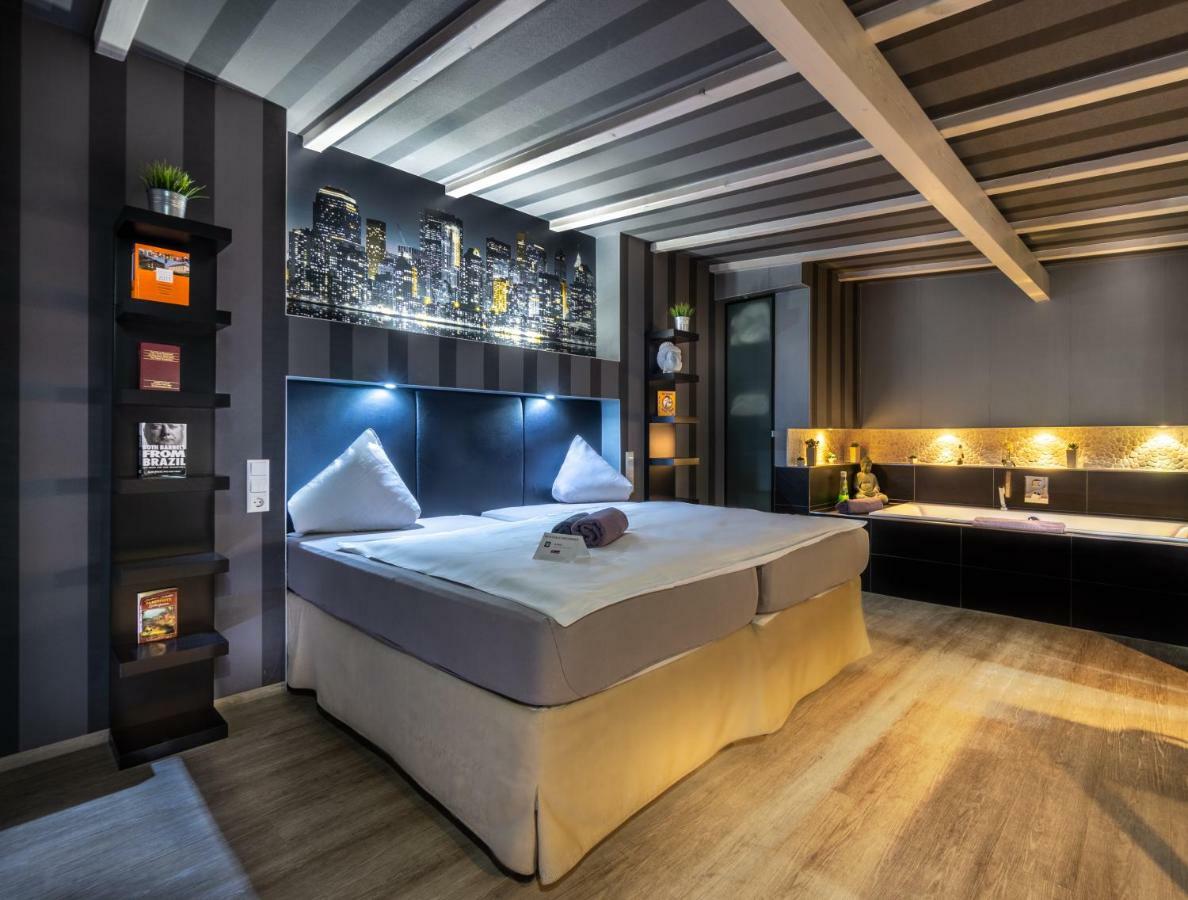 Sl'Otel - Das Stadthotel - Voll Klimatisiert Bernburg Dış mekan fotoğraf