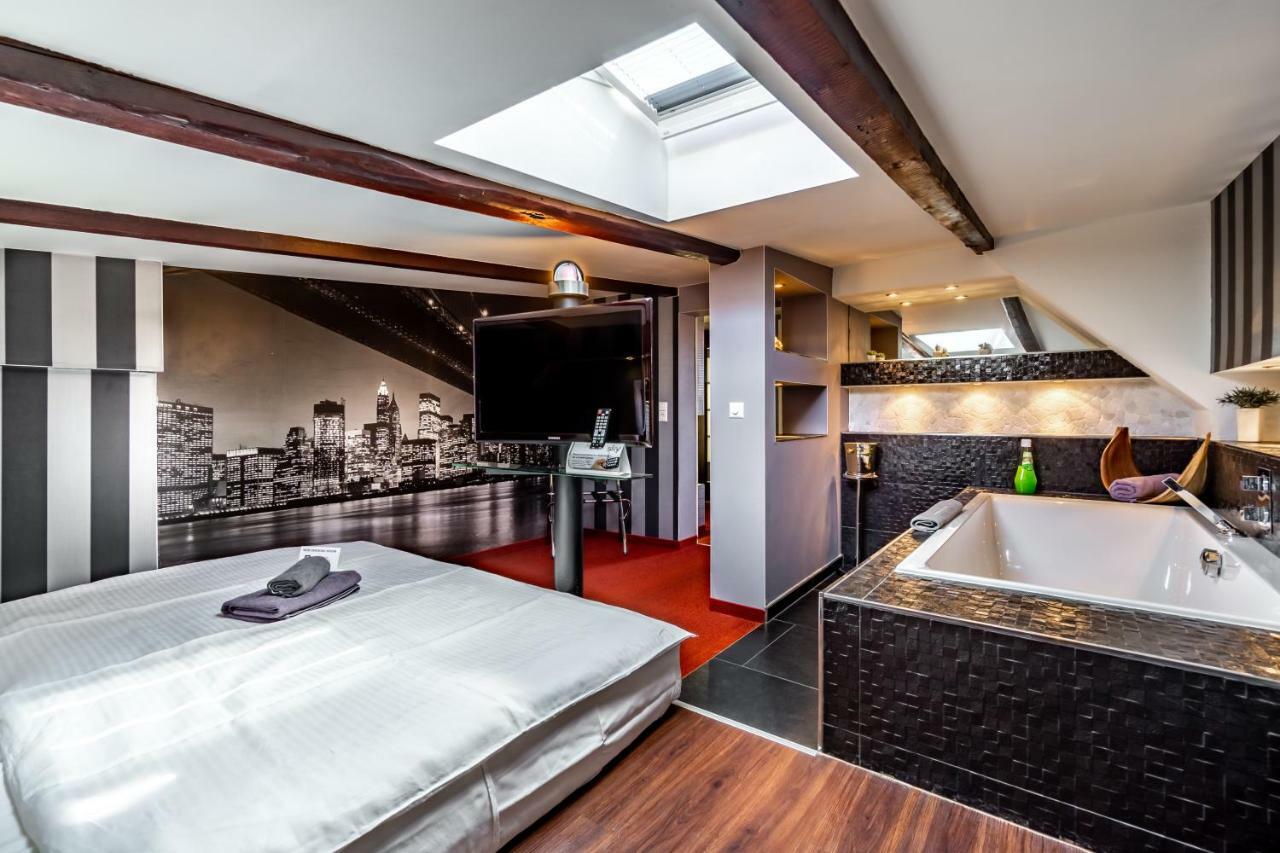 Sl'Otel - Das Stadthotel - Voll Klimatisiert Bernburg Dış mekan fotoğraf